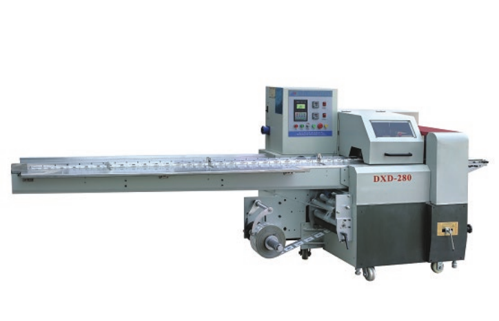 下走膜枕式包裝機(jī) 下走膜枕式包裝機(jī)